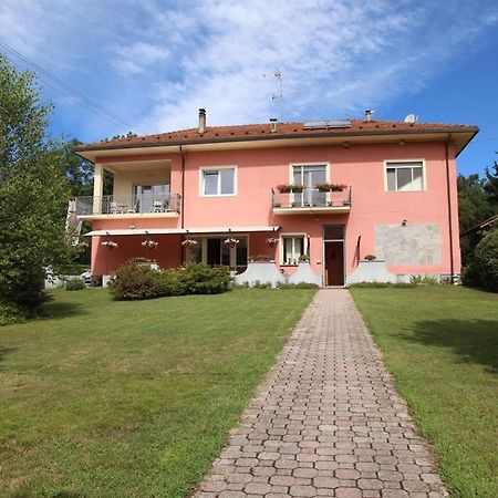 La Rosa Tra I Laghi B&B Меїна Екстер'єр фото