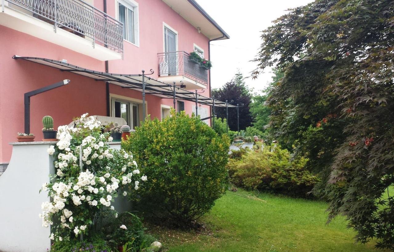La Rosa Tra I Laghi B&B Меїна Екстер'єр фото