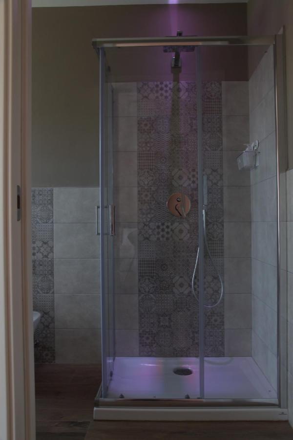 La Rosa Tra I Laghi B&B Меїна Екстер'єр фото