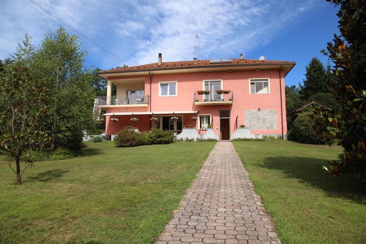La Rosa Tra I Laghi B&B Меїна Екстер'єр фото